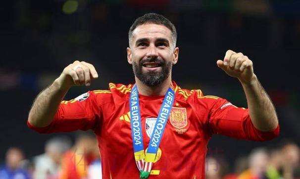 阿斯:除非重演伊涅斯塔遭遇 否则卡瓦哈尔应获金球